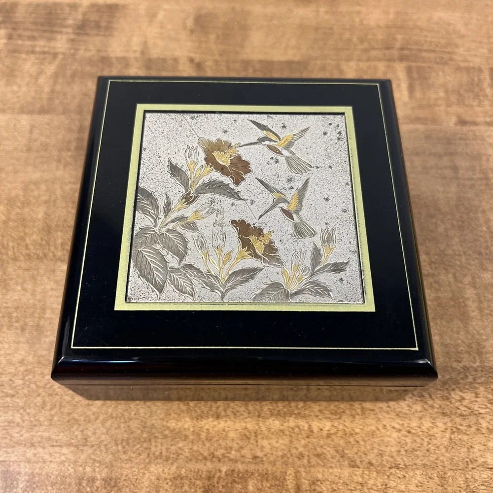Vintage San Francisco Music Box Co Black Lacquer Jewelry Hummingbird Box
